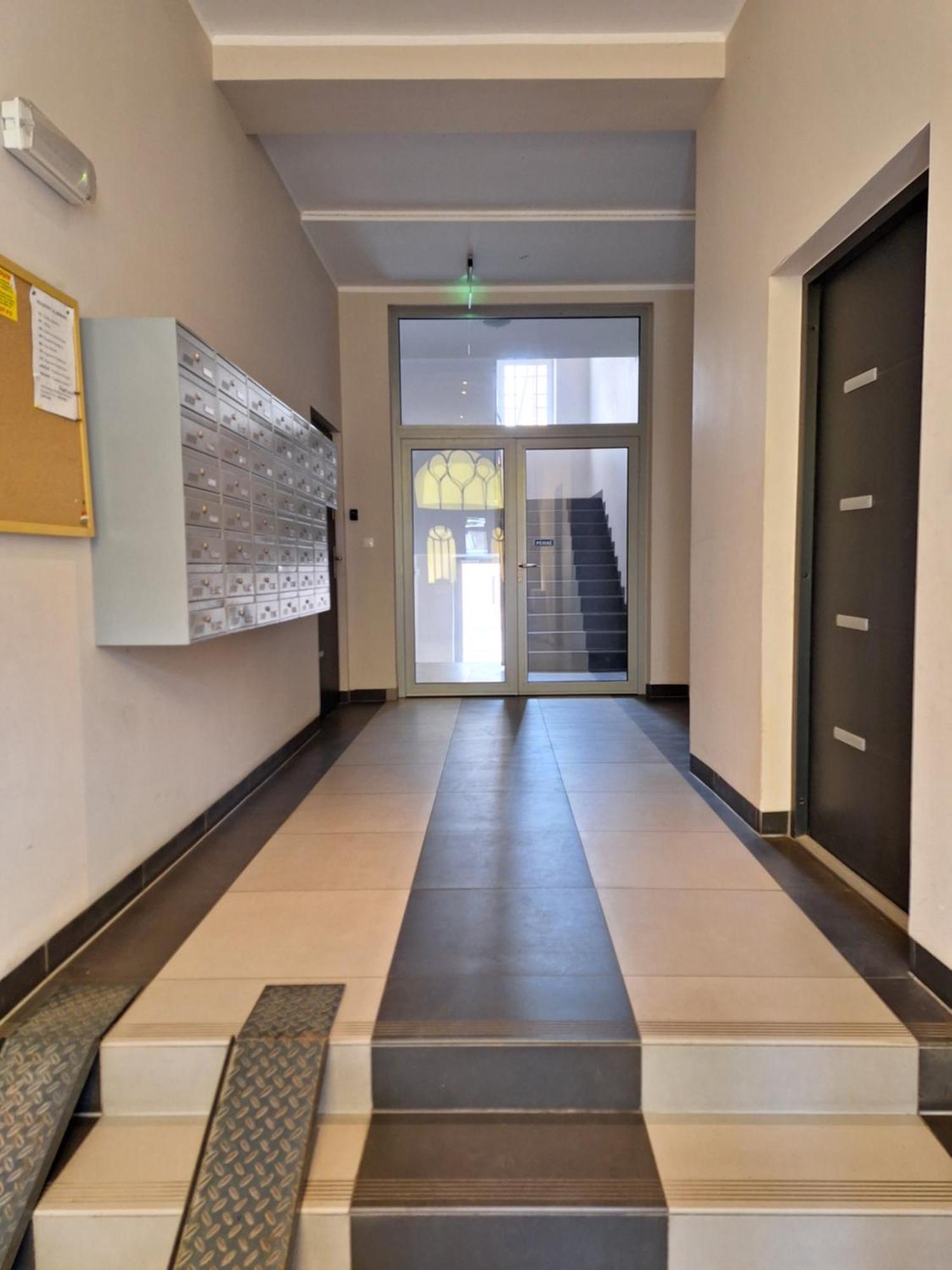 Apartament 51 Z Miejscem Parkingowym Torun Luaran gambar